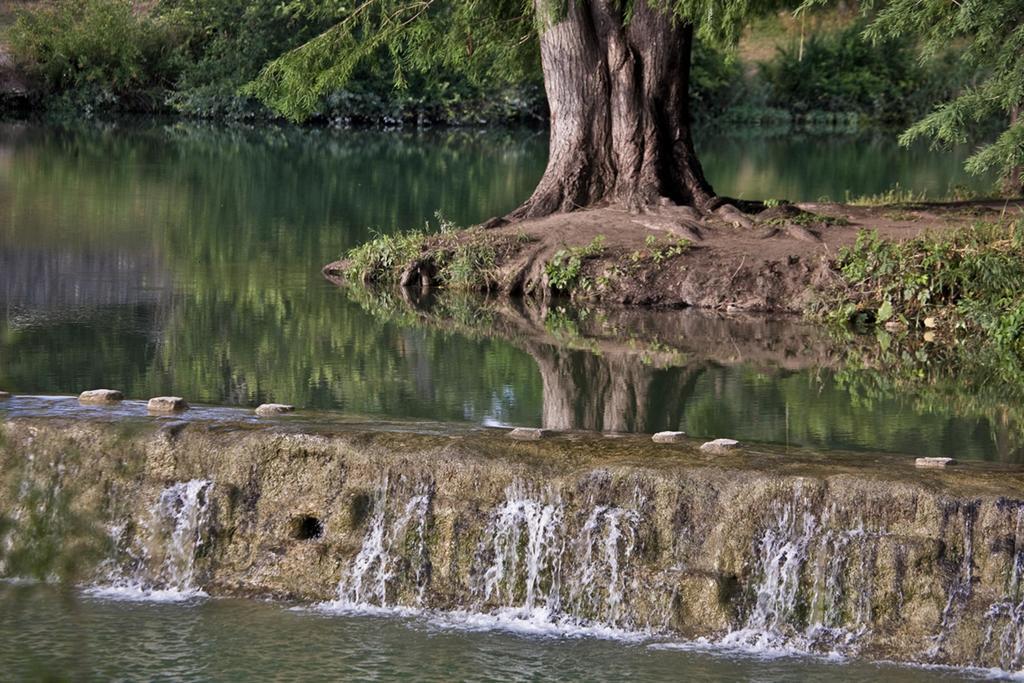 Blanco Riverside Cottages 外观 照片